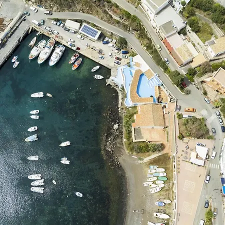 Stella Marina 우스티카