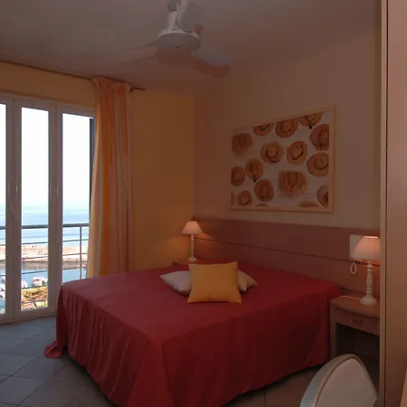 Aparthotel Stella Marina 3*