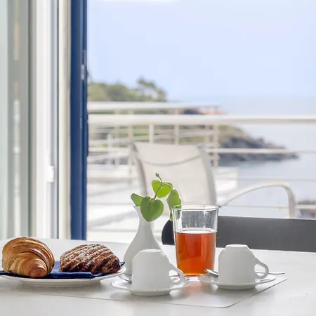 Stella Marina Aparthotel 3*