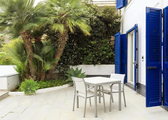 Stella Marina 우스티카